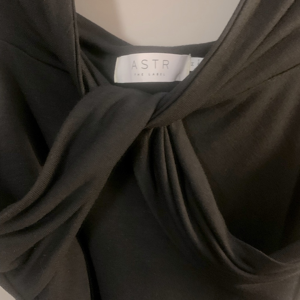 **Sold**NWT ASTR THE LABEL Black Twist front Bodysuit Sz. Medium - Picture 2 of 4